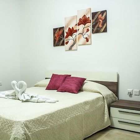 2 Bedroom Apartment Close To City Centre Tas-Sienja Buitenkant foto